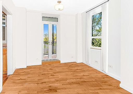 4th image of 5355 Henry Hudson Pkwy APT 3E