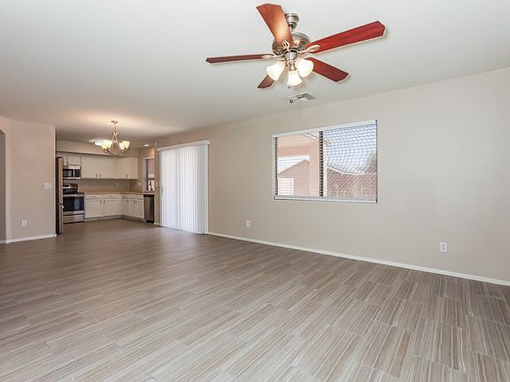4th image of 29821 N Blackfoot Daisy Dr