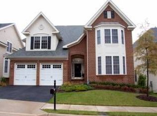 7674 Oakd Field Ct, Springfield, VA 22153