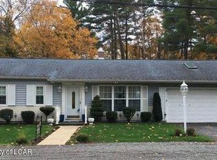 77 Briarcrest Rd, Dallas, PA 18612