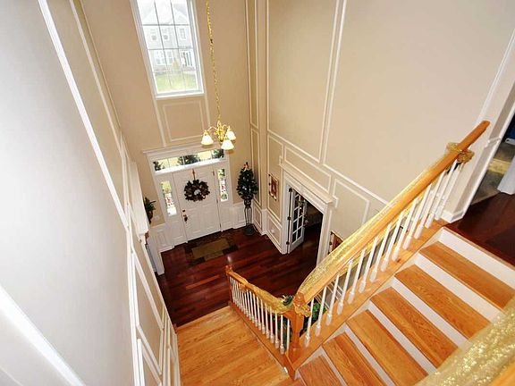 Foyer / Stairwell