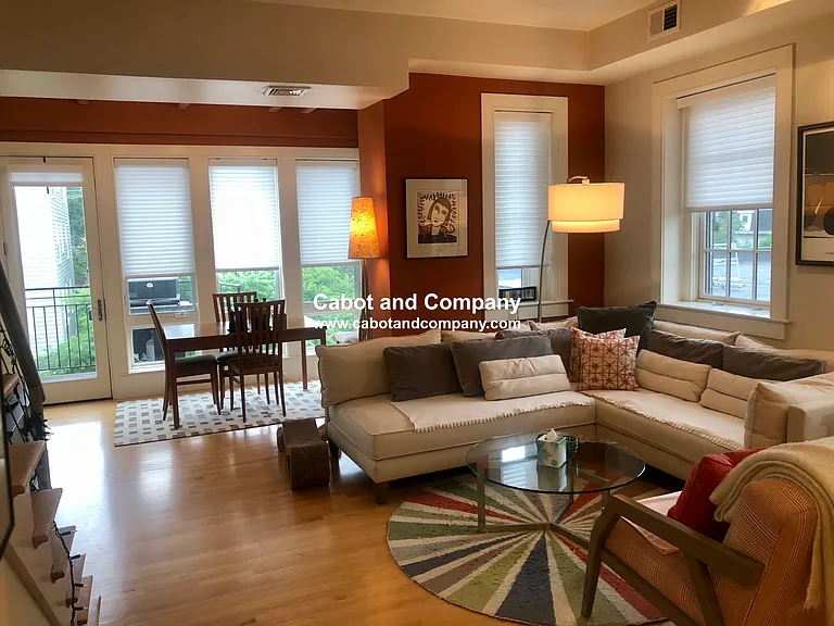 72 Hamilton St #11 — Photo 5
