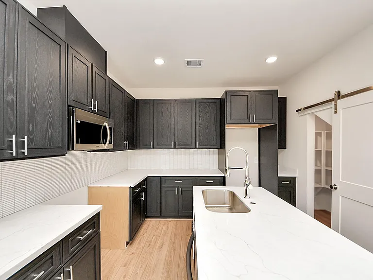 5905 Urban Pines St — Photo 31