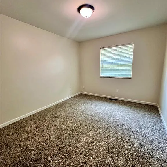 219 Odoherty Rd — Photo 11