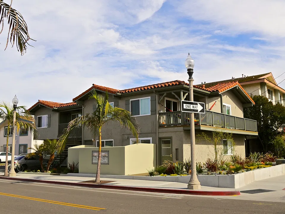 1020 El Embarcadero Rd