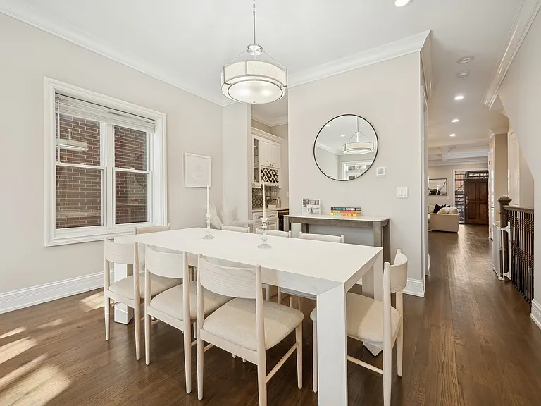 1214 W Fletcher St #11 — Photo 11