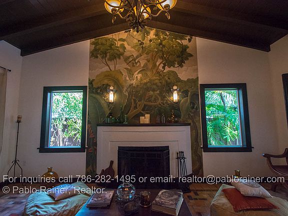 2nd image of 724 NE 82nd St #0
