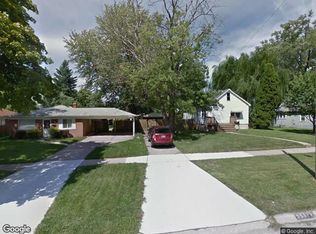 25522 Yale St, Dearborn Heights, MI 48125