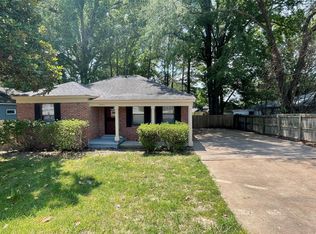 5701 Woodlawn St, Memphis, TN 38134