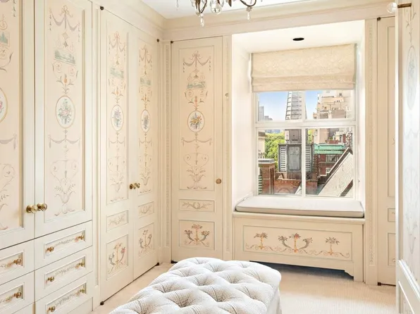 740 Park Avenue image 13 of 18