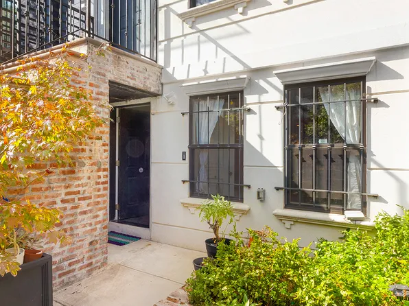 297 Quincy Street image 9 of 10