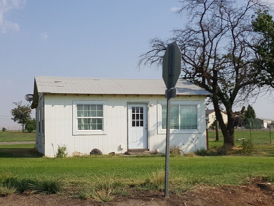 2nd image of 32541 W Spearman Rd