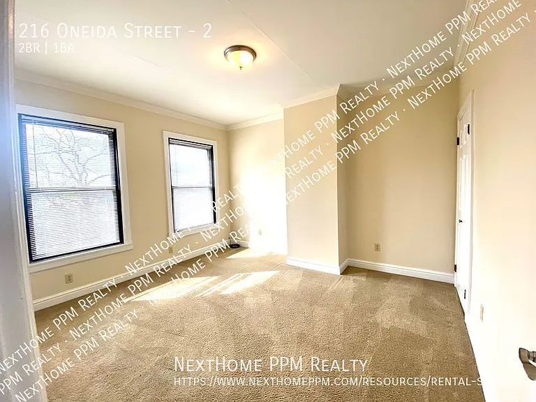 216 Oneida St #2 — Photo 25