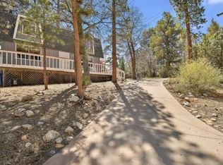 785 Wabash Ln, Sugarloaf, CA 92386