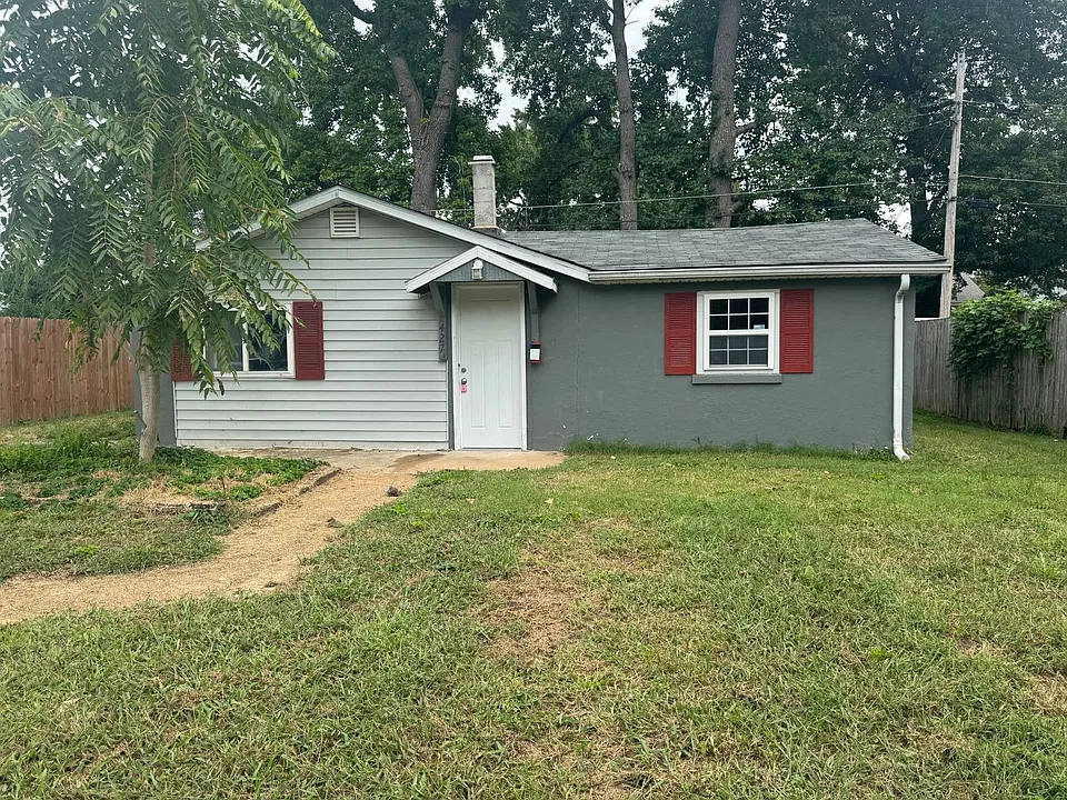 427 Chaudet Ave