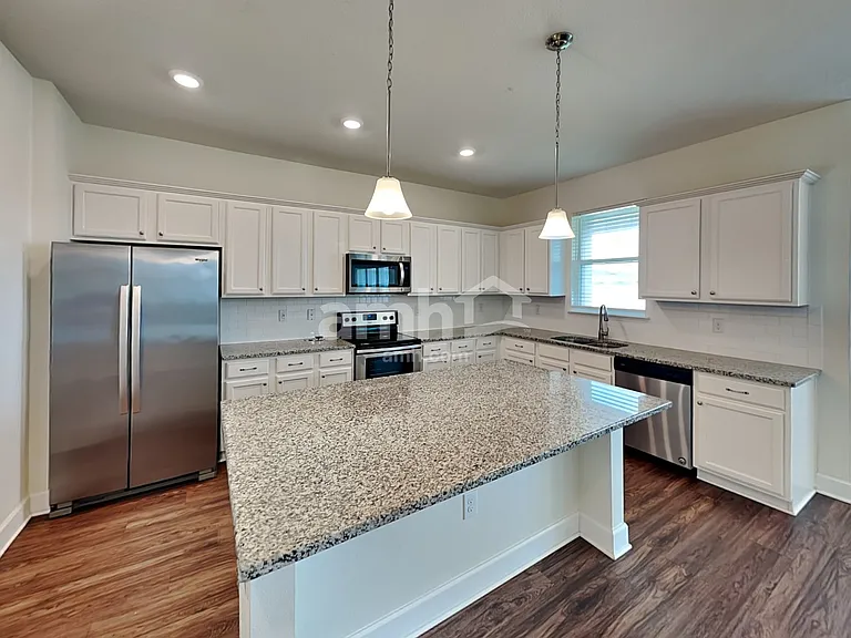 4832 Reisswood Loop — Photo 3
