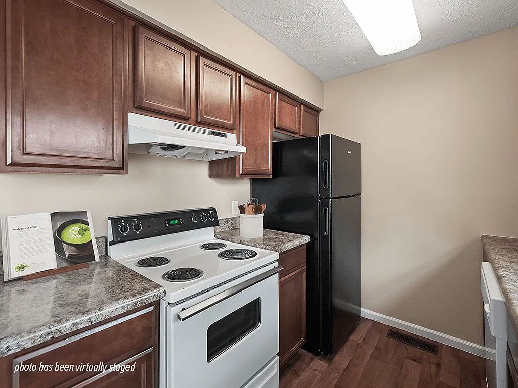 McMillen Woods Apartments — Photo 4