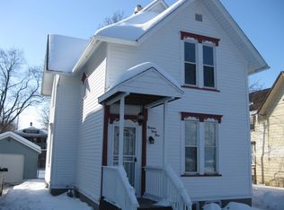 1433 Charles St, Rockford, IL 61104