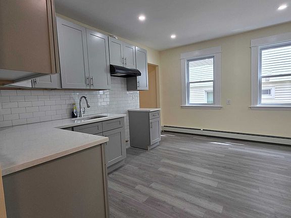 5th image of 82 Bunker Hill Ave #1
