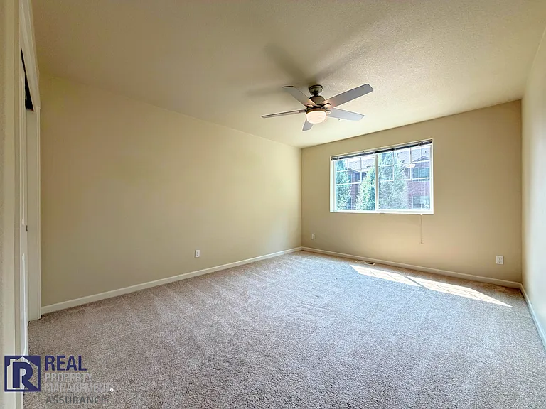 7951 NE Caitlin St — Photo 15