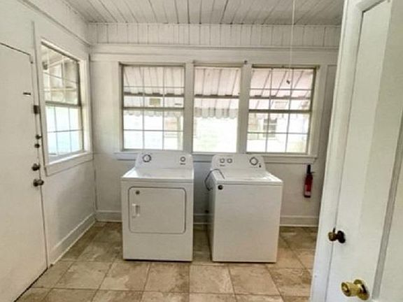 3rd image of 367 Bellewood Dr