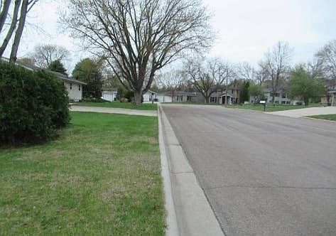 5th image of 690 10th St