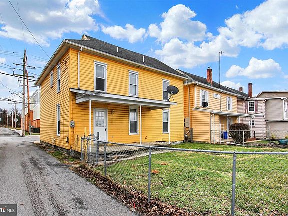 3rd image of 15 E Orange St