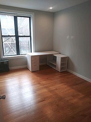 4th image of 370 Manhattan Ave APT 3F