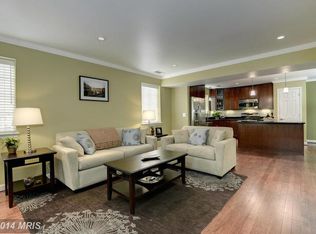 4137 S Four Mile Run Dr UNIT C, Arlington, VA 22204