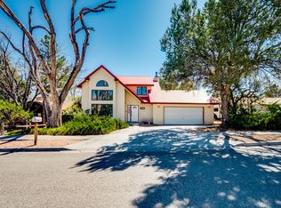 459 Ridgecrest Ave, White Rock, NM 87547