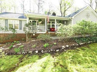 216 Winding Ridge Dr, Cary, NC 27518