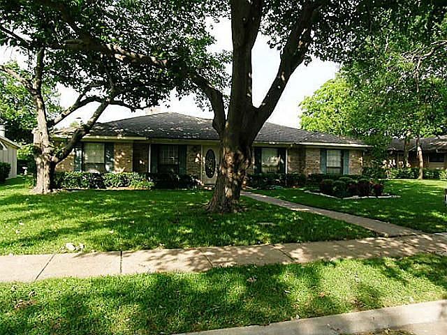 1st image of 528 Lawnmeadow Dr