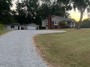 1616 State Route 370 E, Sebree, KY 42455