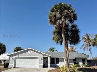 2068 SE Triumph Rd, Port Saint Lucie, FL 34952