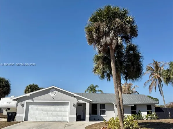 2068 SE Triumph Rd, Port Saint Lucie, FL 34952