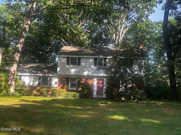 30 Hemlock Drive, Clifton Park, NY 12065