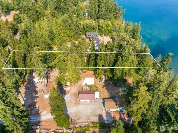 2689 SE Camano Drive, Camano Island, WA 98282