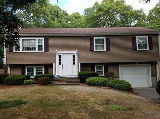 9 Horse Pond Rd, West Yarmouth, MA 02673