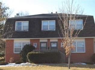 1021-1023 SE Uehlamar Dr, Ankeny, IA 50021