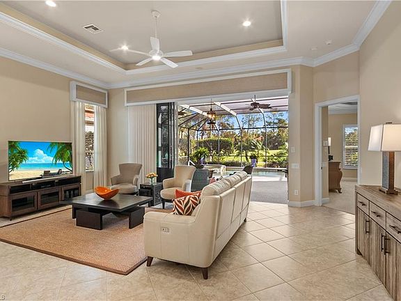 3rd image of 28672 Pienza CT