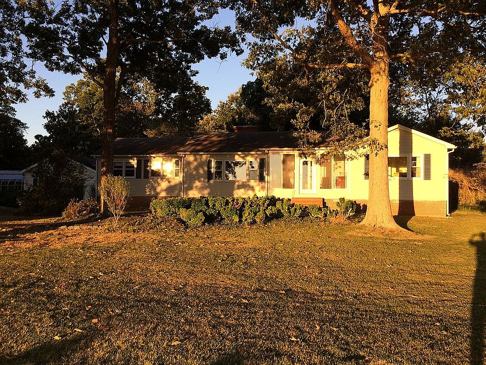2nd image of 4714 Oak Rd