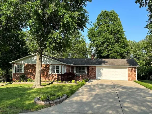 507 Anna Dr, Dexter, MO 63841
