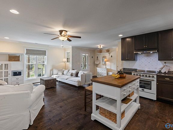 5th image of 640 Apollo Rd