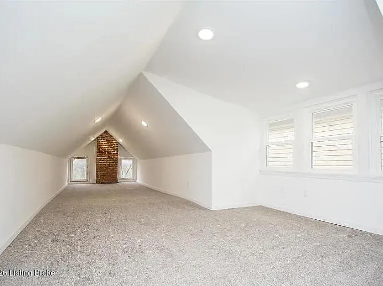 2311 Longest Ave — Photo 12