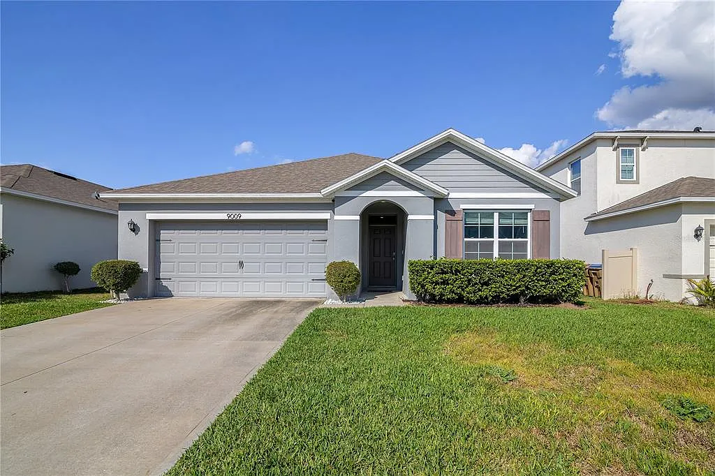 3 bed, 2.0 bath, 1672 sqft, $2,440 — Photo 1