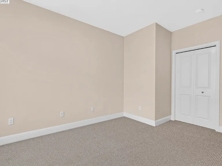29 Megan Dr — Photo 18