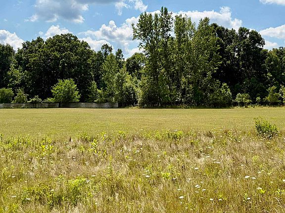 5th image of 1930 Copas Rd