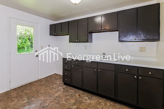 5313 Pollard Way — Photo 6