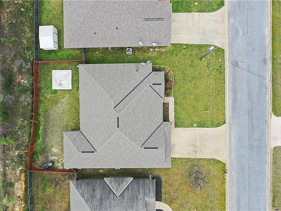 3rd image of 142 Lee Road 2170