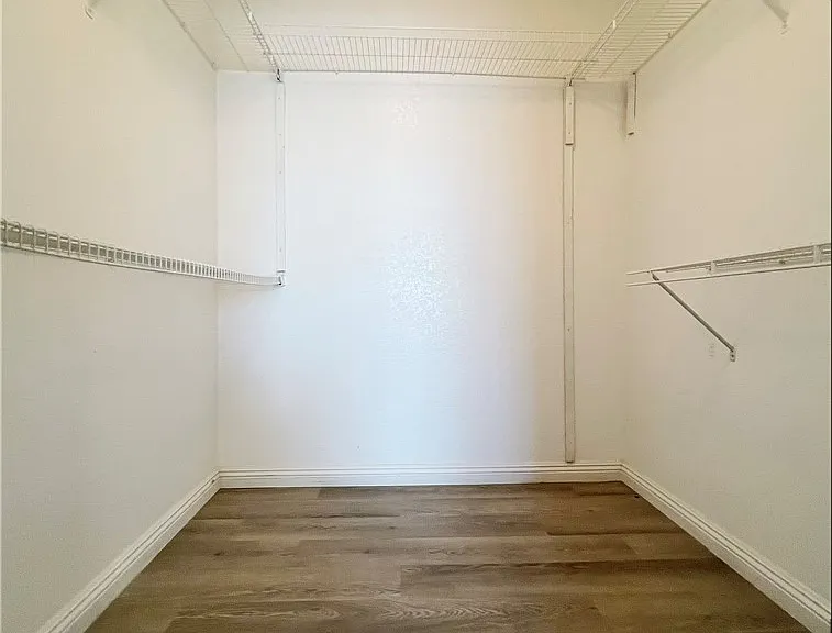1405 Santa Margarita St #E — Photo 10